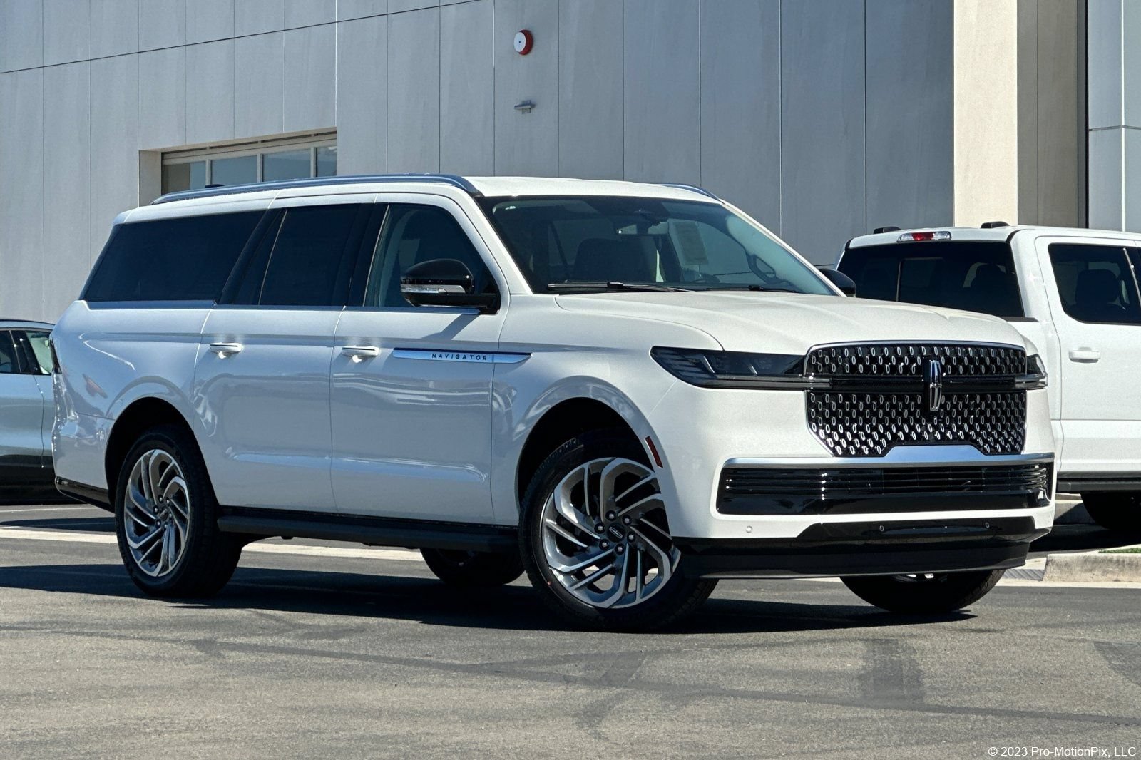 New 2027 Lincoln Navigator L Premier