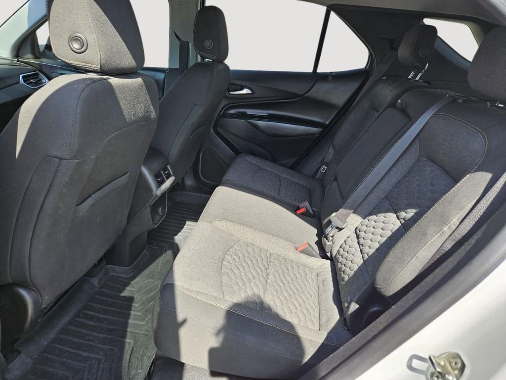 Used 2018 Chevrolet Equinox LT image 26