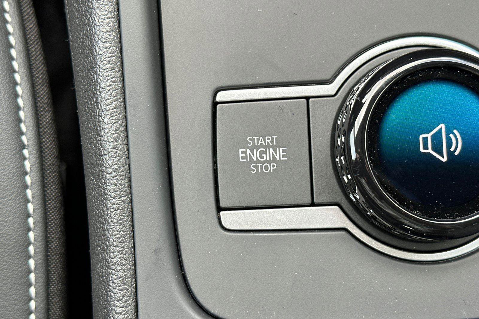 New 2026 Volkswagen Tiguan SE image 21