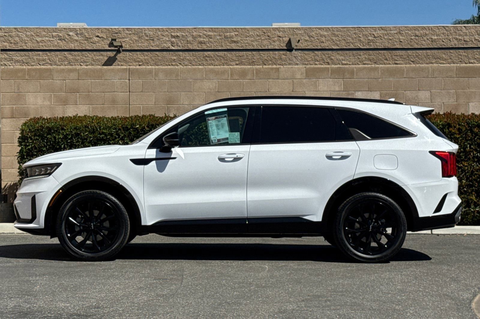 Used 2023 Kia Sorento SX image 7