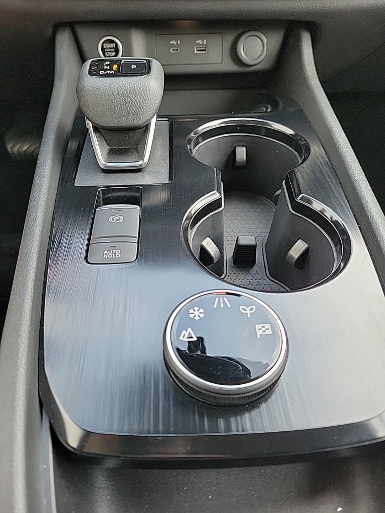 Certified 2022 Nissan Rogue SV image 26