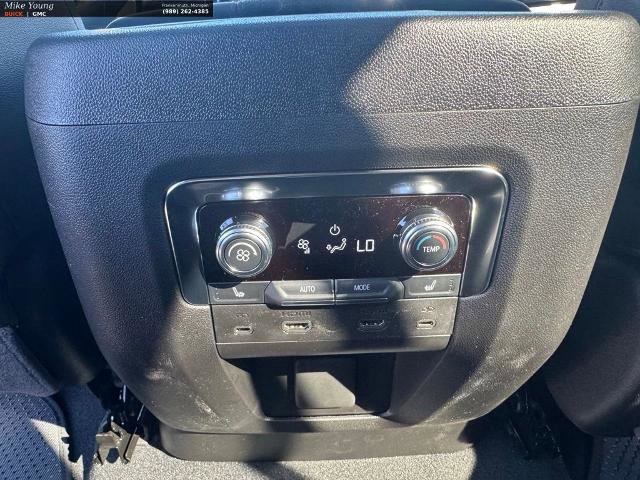 New 2026 GMC Yukon AT4 image 15