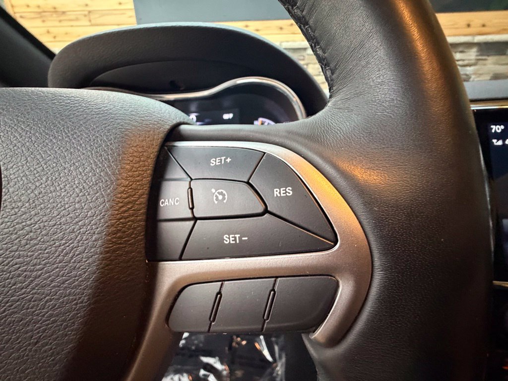 Used 2021 Jeep Grand Cherokee Limited AWD/4WD image 43