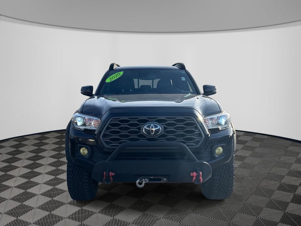 Used 2020 Toyota Tacoma TRD Off-Road image 2