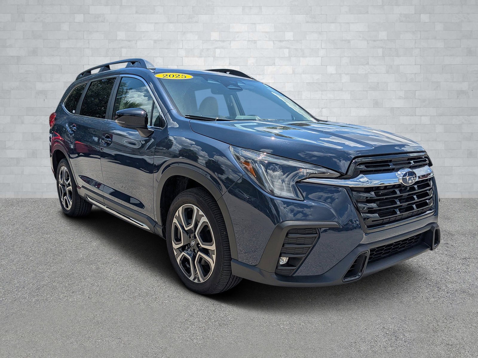 Certified 2025 Subaru Ascent Limited video 1