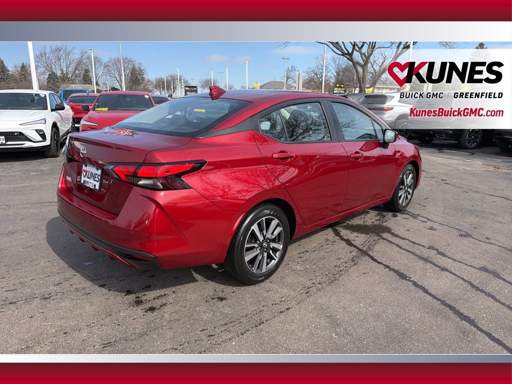 Used 2025 Nissan Versa SV image 5