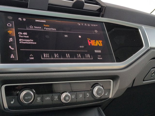 Used 2024 Audi Q3 2.0T Premium Plus image 15