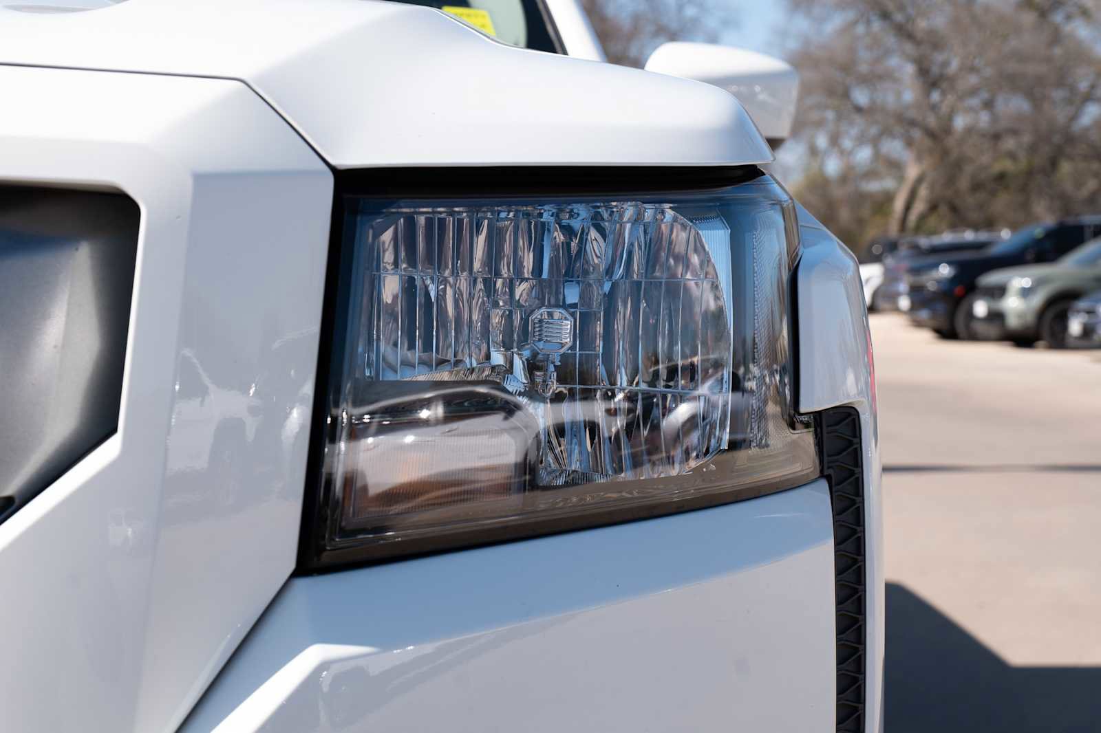 Used 2022 Nissan Frontier SV w/ Technology Package RWD image 3