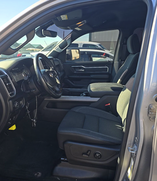 Used 2021 RAM 1500 Big Horn AWD/4WD image 6