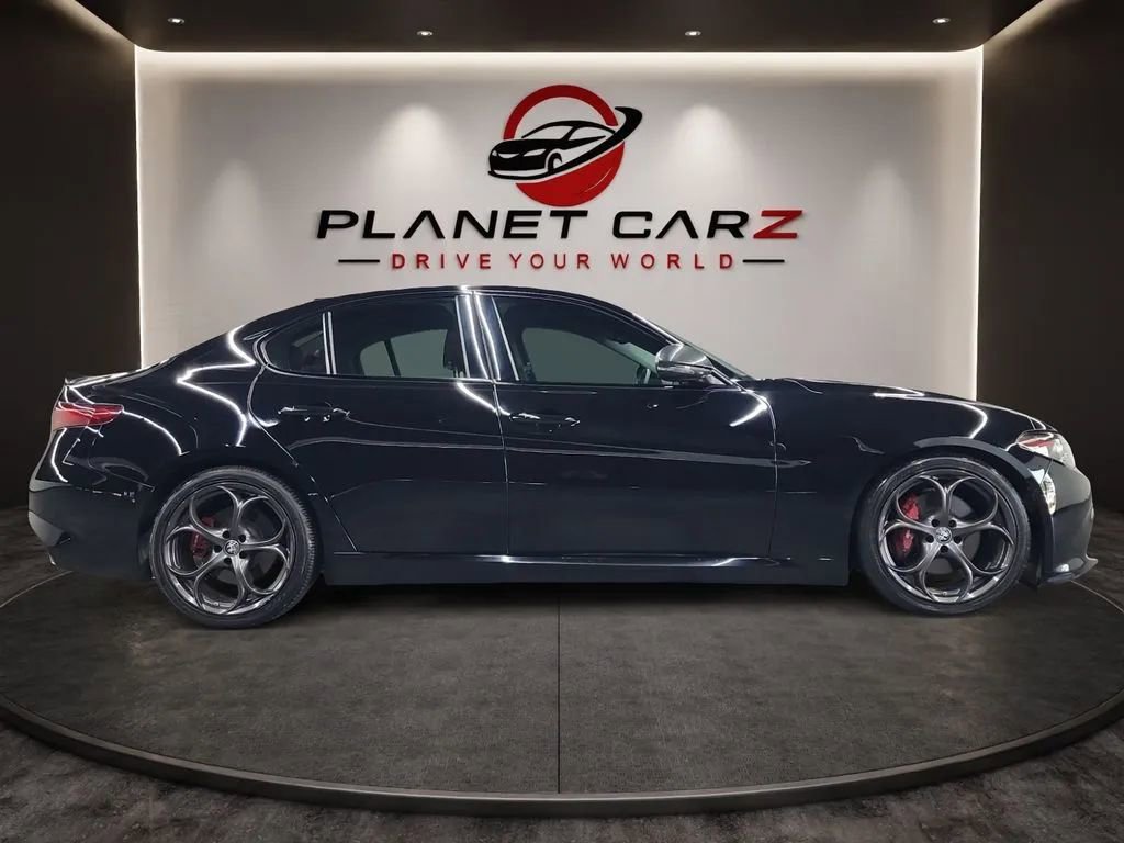 Used 2019 Alfa Romeo Giulia Ti Sport w/ Quick Order Package 22U Sport RWD image 6