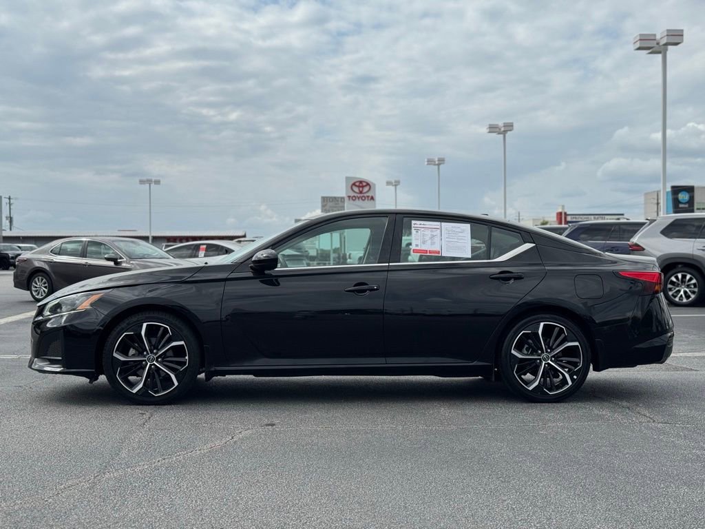 Used 2024 Nissan Altima 2.5 SR image 8