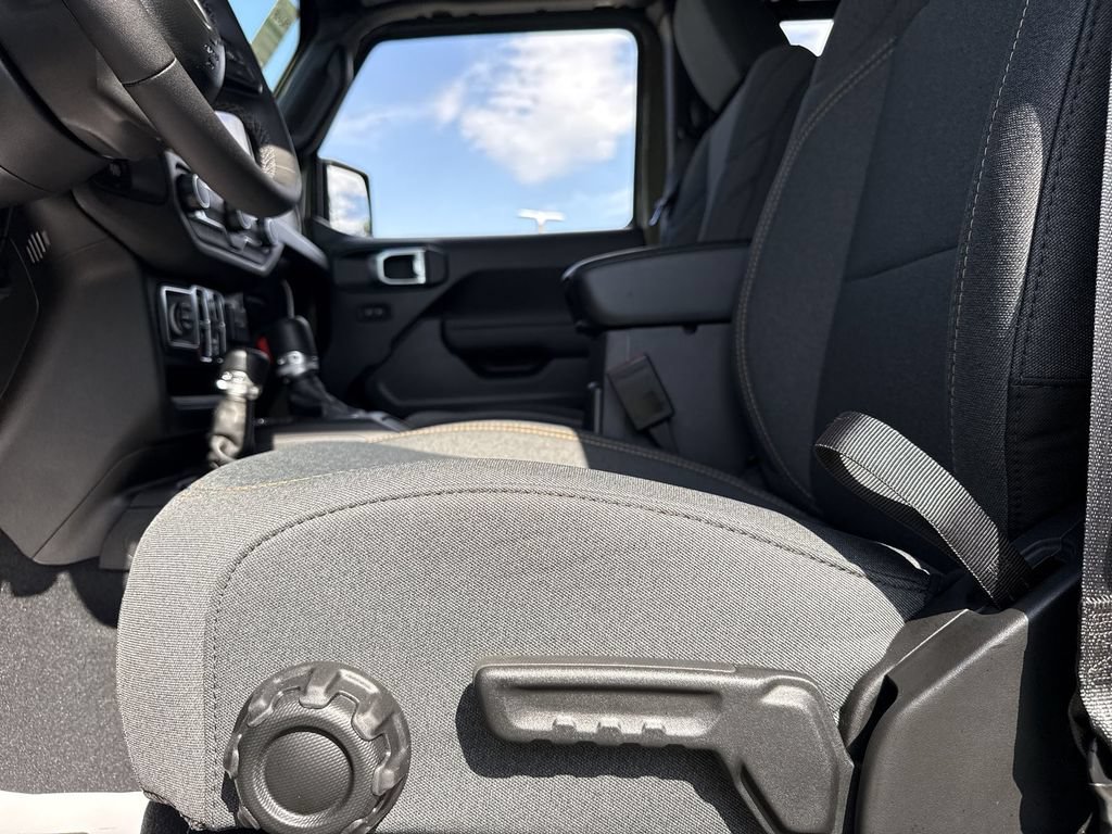 New 2026 Jeep Wrangler Unlimited Sport AWD/4WD image 13