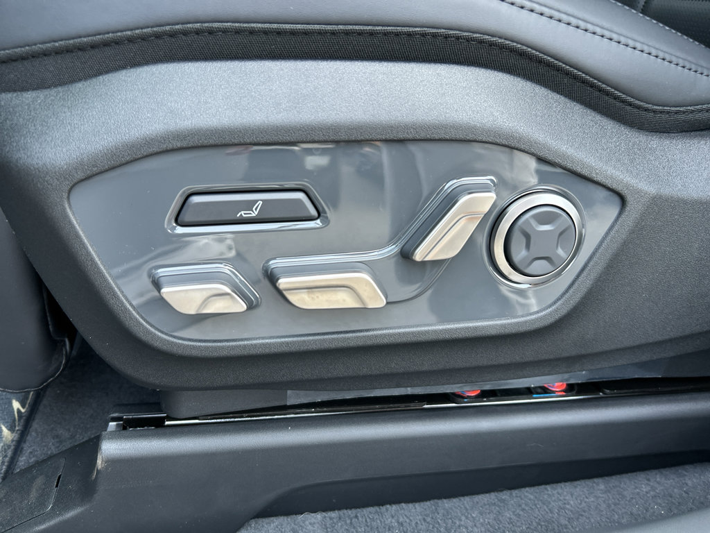 New 2026 Kia EV9 Land w/ Nightfall Edition Package image 20