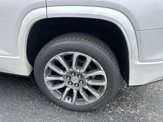 Used 2021 GMC Acadia Denali w/ Denali Technology Package FWD image 17