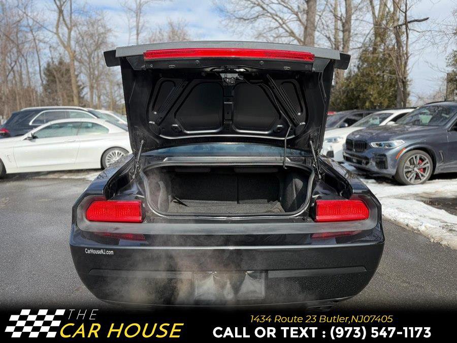 Used 2009 Dodge Challenger SRT8 w/ SRT Option Group II image 17