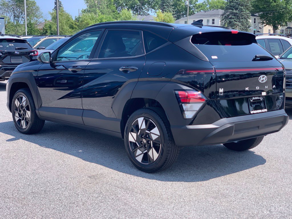 Used 2025 Hyundai Kona SEL AWD/4WD image 5