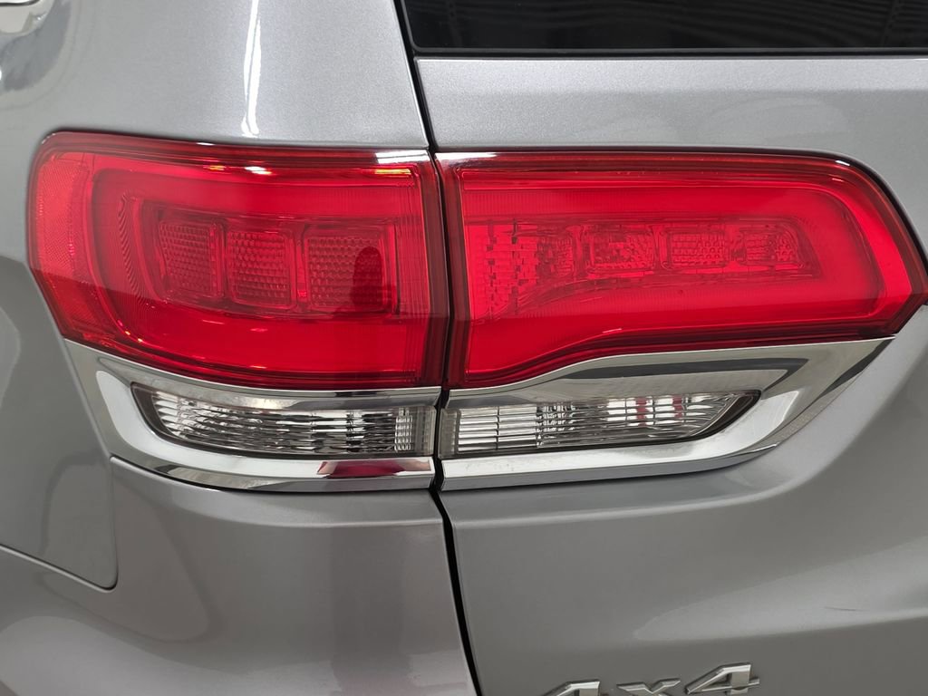 Used 2014 Jeep Grand Cherokee Limited AWD/4WD image 32