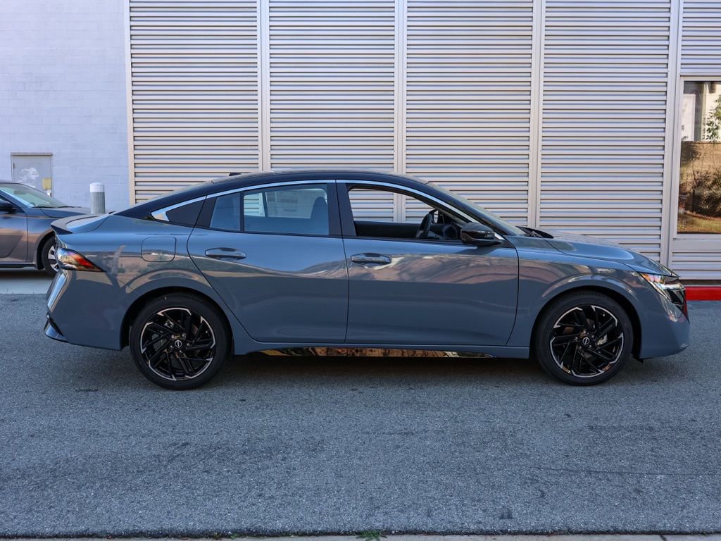 New 2026 Nissan Sentra SR image 3