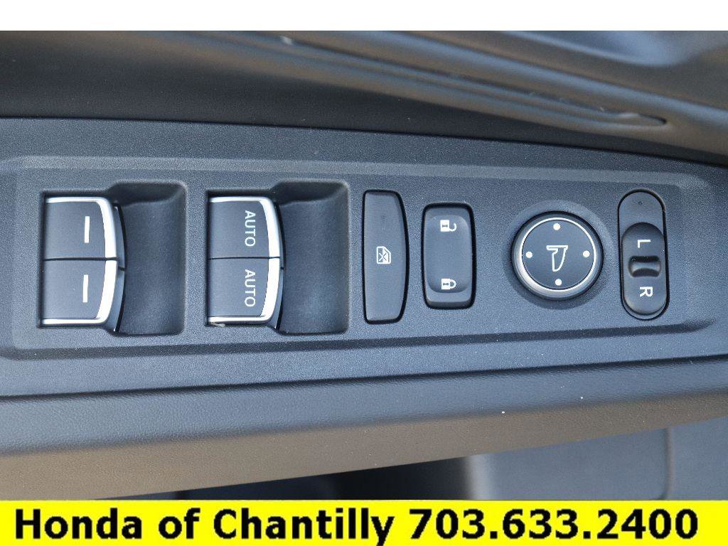 Certified 2025 Honda Accord SE image 23