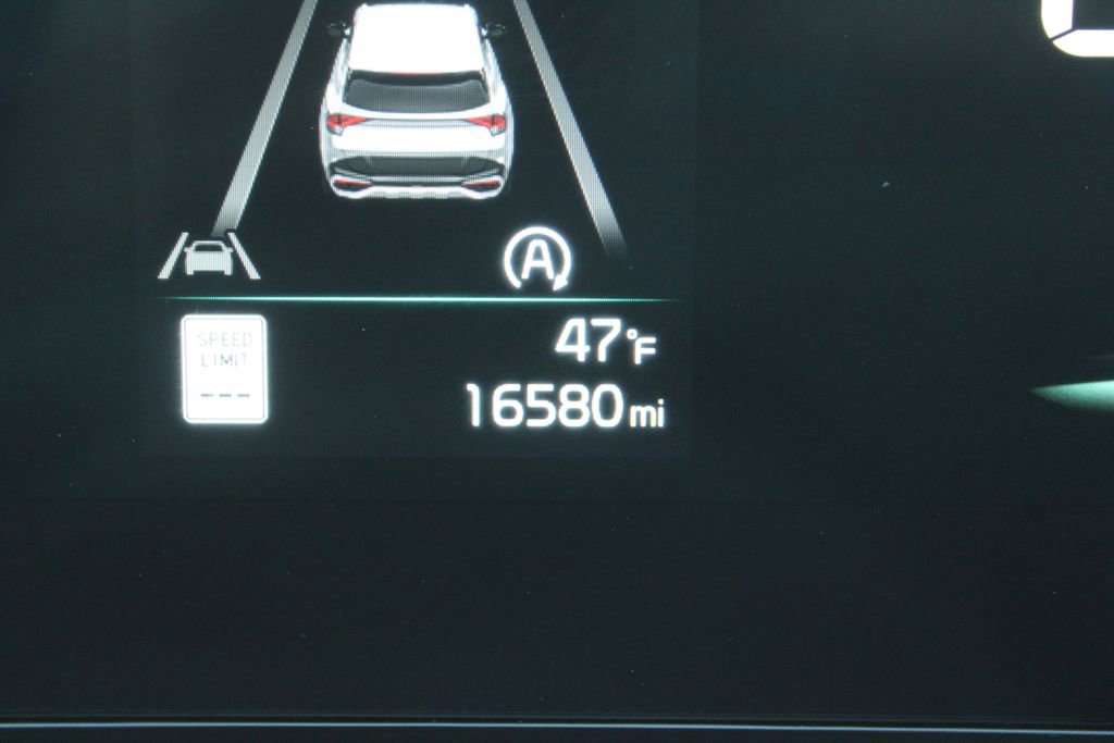 Used 2024 Kia Sportage X-Line w/ X-Line Premium Package image 32