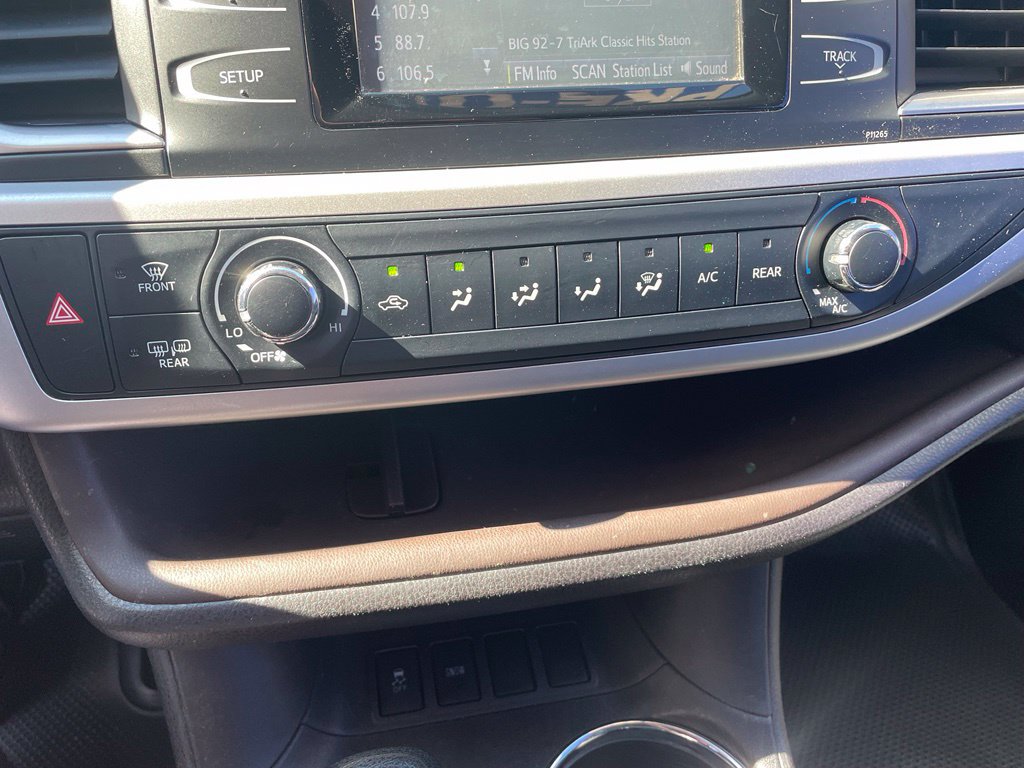 Used 2016 Toyota Highlander LE FWD image 20