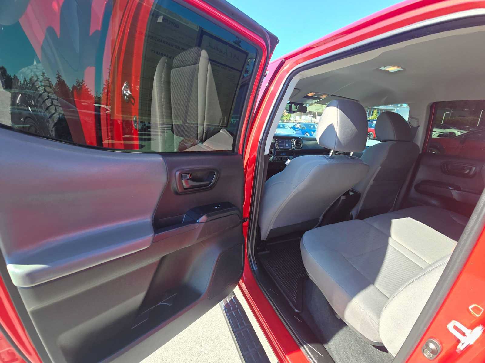 Certified 2023 Toyota Tacoma SR AWD/4WD image 15