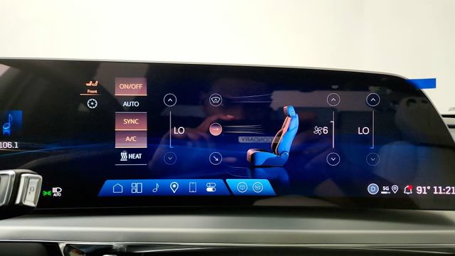 Used 2025 Cadillac Lyriq Luxury AWD/4WD image 65