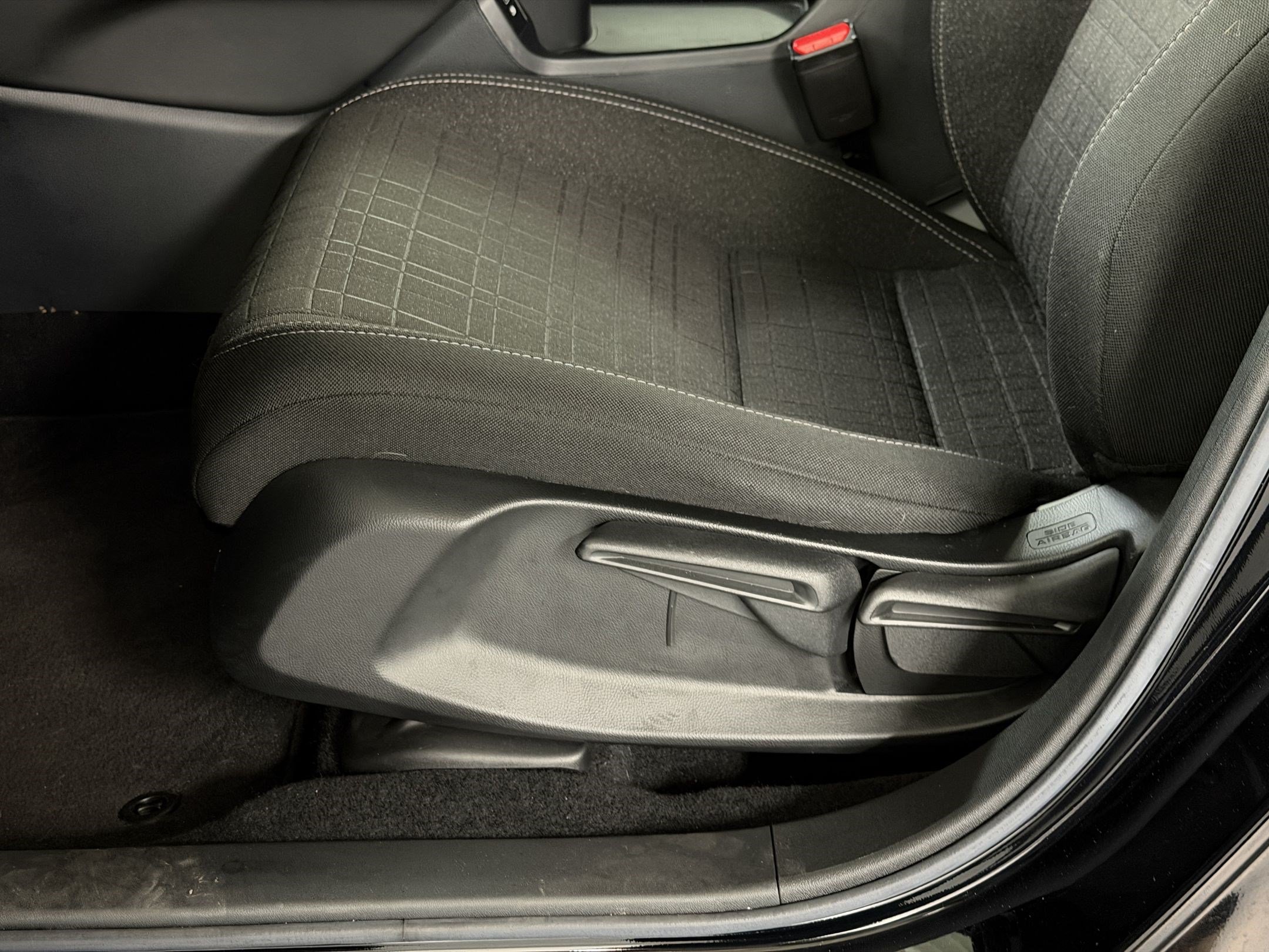Certified 2024 Honda HR-V LX image 14