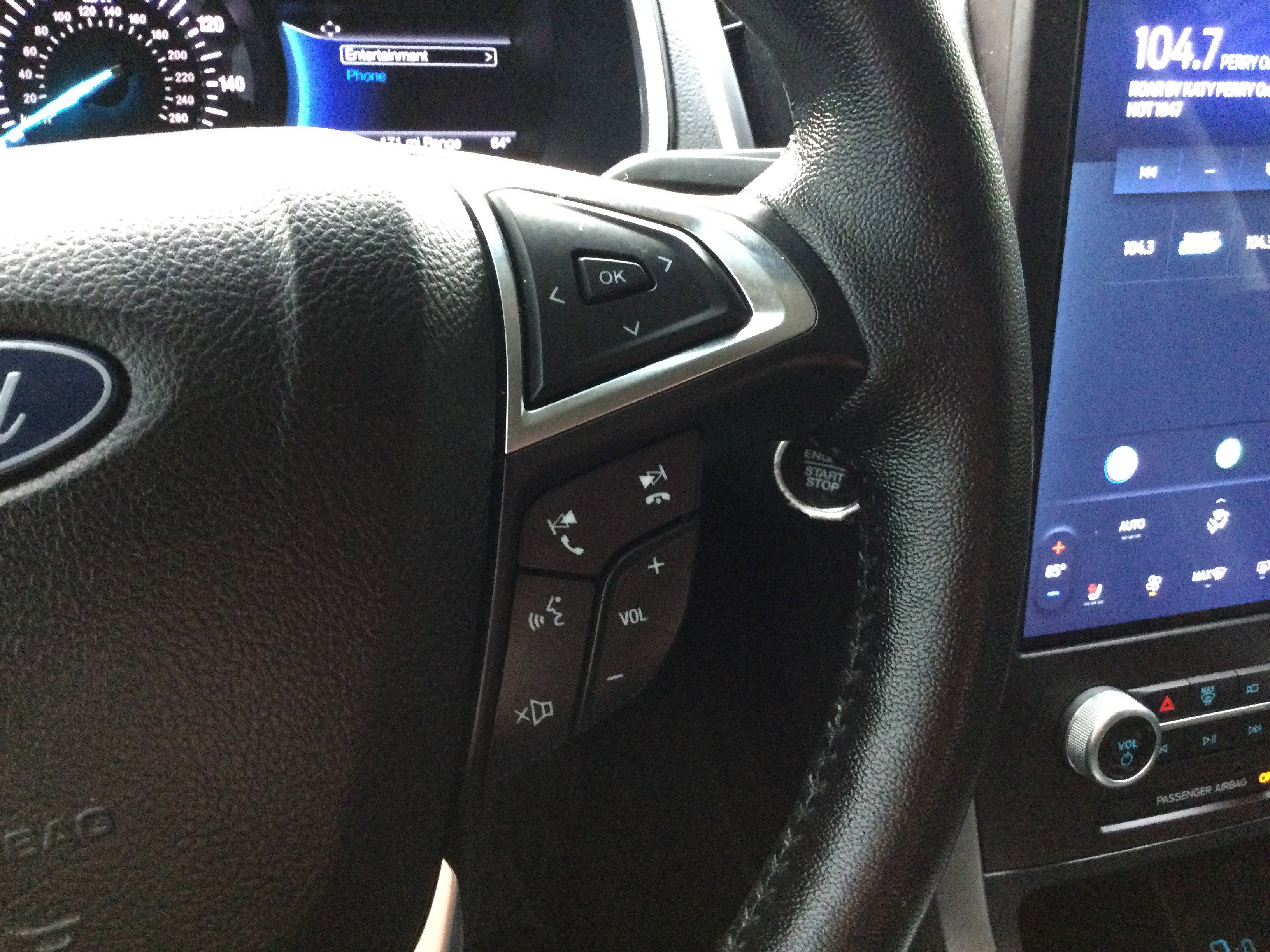 Used 2021 Ford Edge SEL w/ Convenience Package image 13