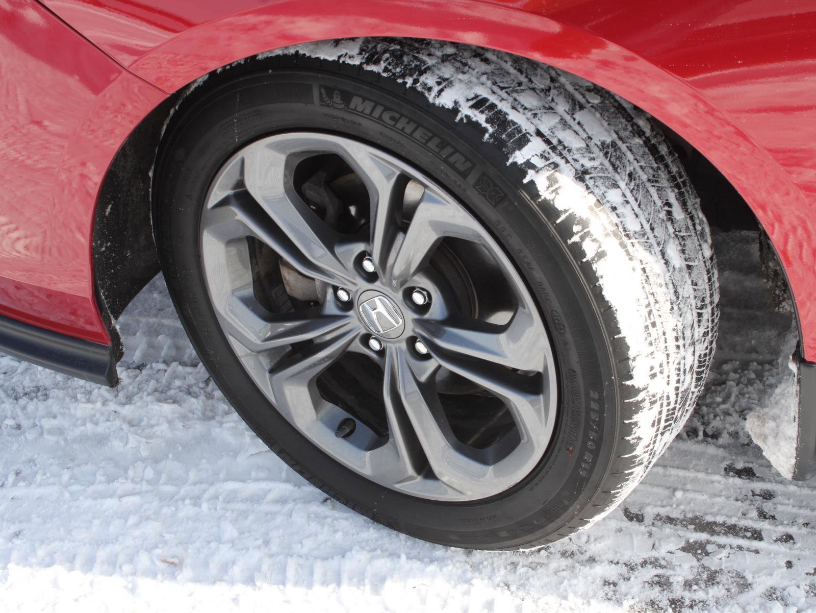 Certified 2023 Honda Accord EX image 18