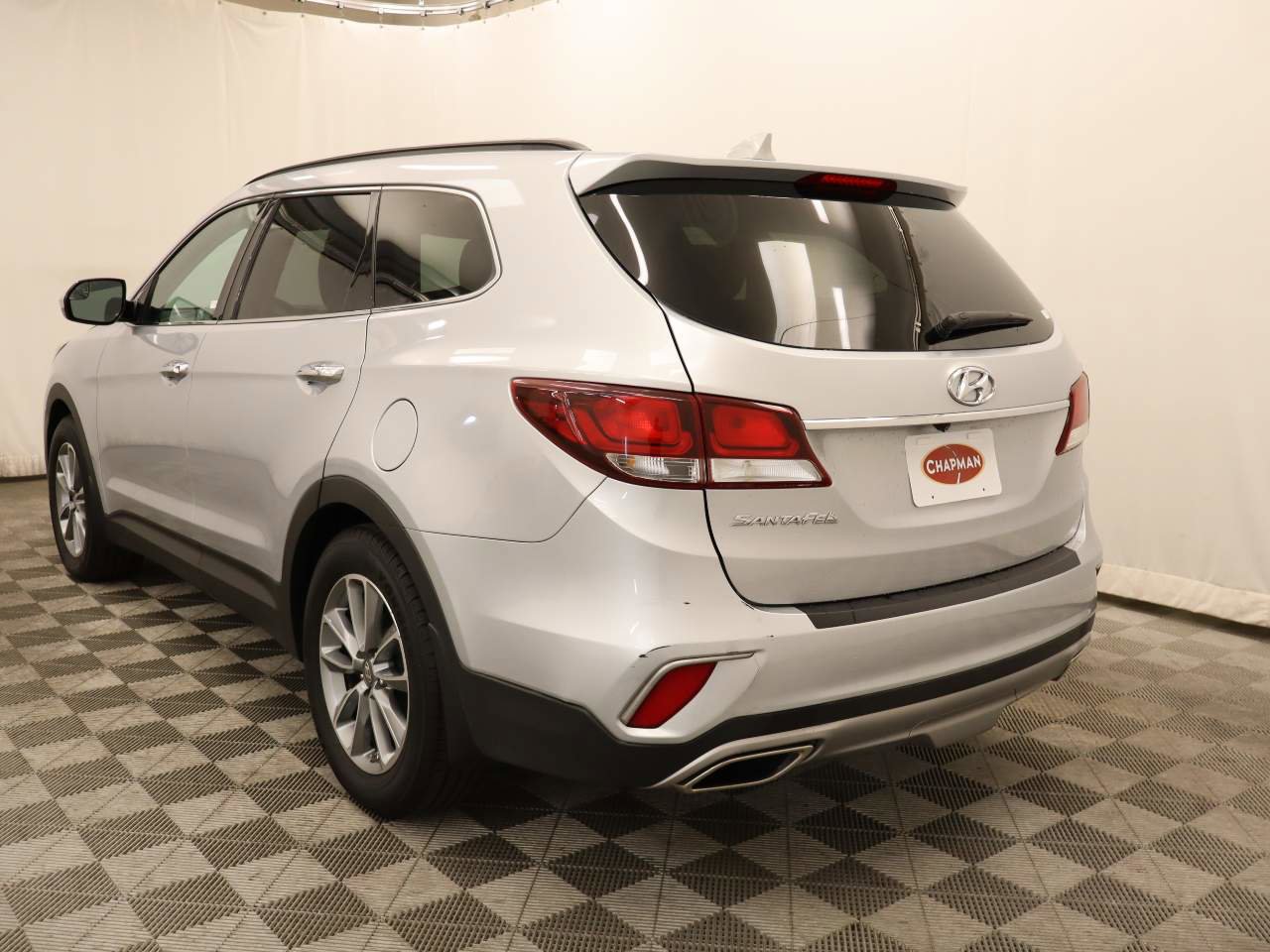 Used 2018 Hyundai Santa Fe SE image 3
