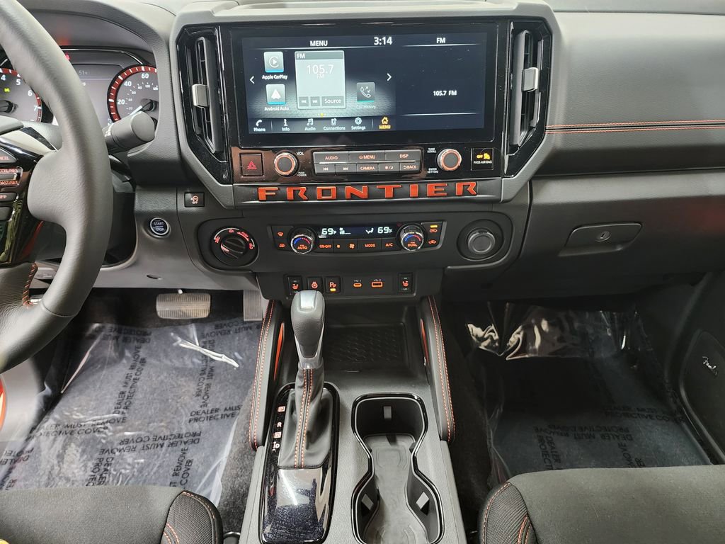 Used 2025 Nissan Frontier PRO-4X w/ Pro Convenience Package image 16