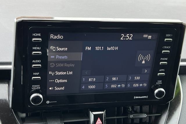 Used 2021 Toyota Corolla LE image 19