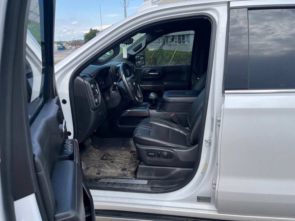 Used 2019 Chevrolet Silverado 1500 High Country w/ High Country Premium Package AWD/4WD image 6