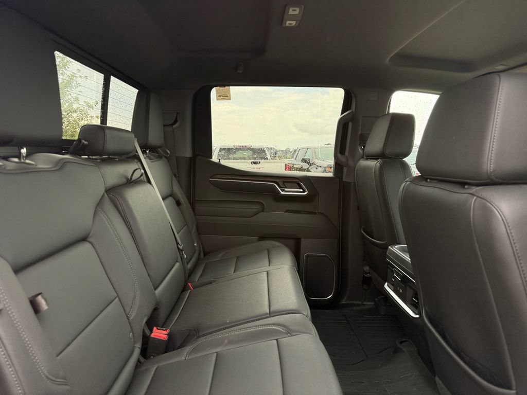 Used 2026 GMC Sierra 1500 SLT w/ SLT Premium Plus Package AWD/4WD image 41