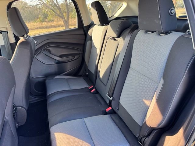 Used 2019 Ford Escape SE image 12