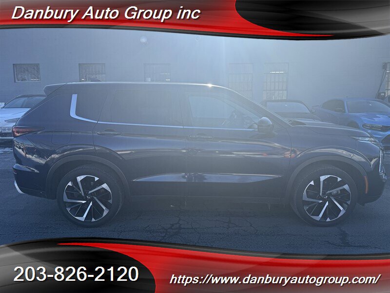 Used 2022 Mitsubishi Outlander SE AWD/4WD image 7