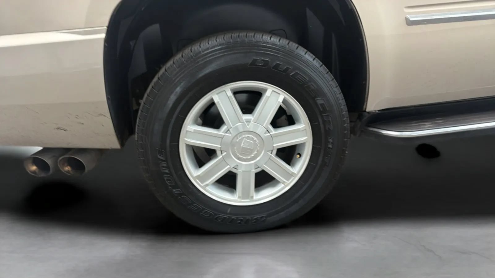 Used 2008 Cadillac Escalade AWD image 24