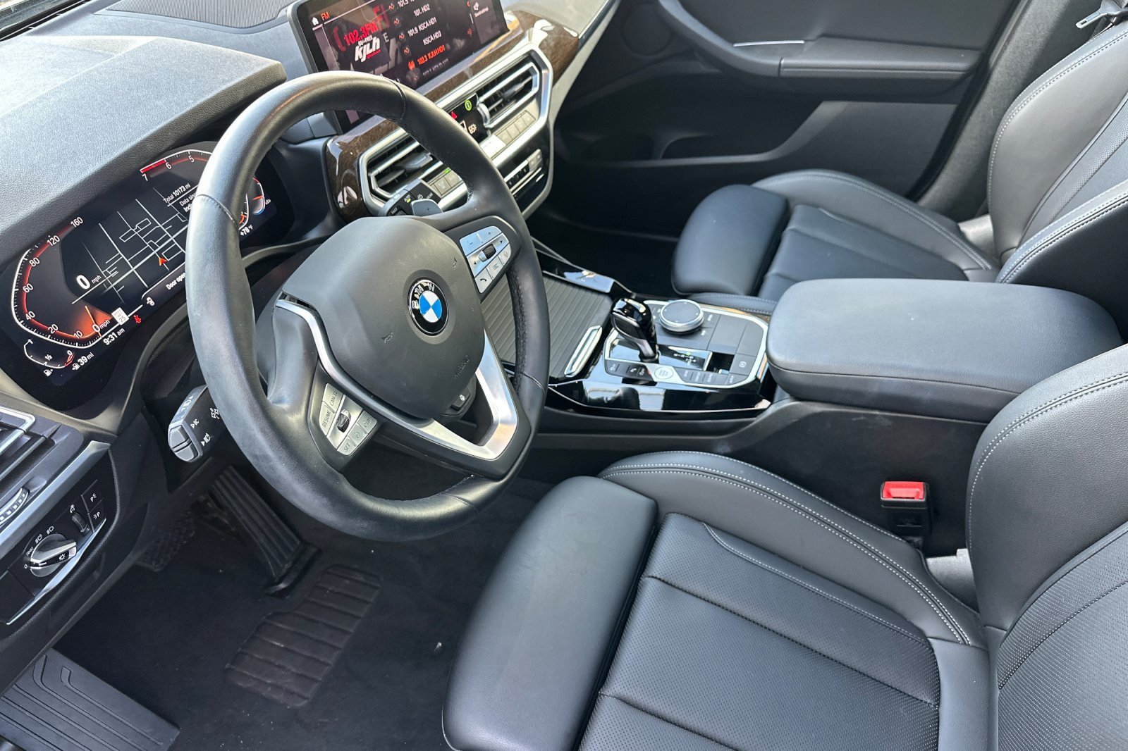Used 2023 BMW X3 sDrive30i w/ Premium Package RWD image 9