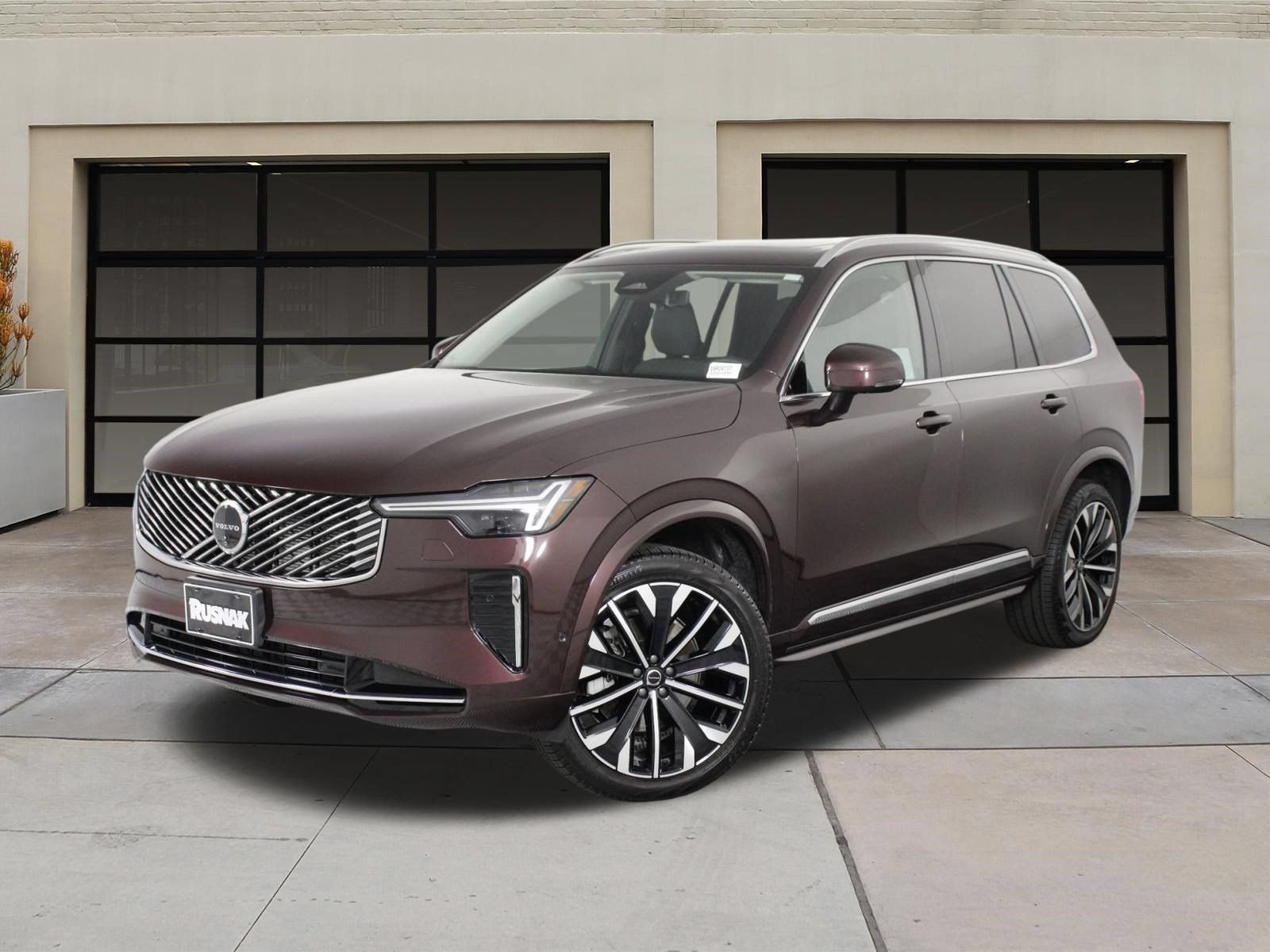Certified 2026 Volvo XC90 B5 Plus w/ Protection Package AWD/4WD image 3