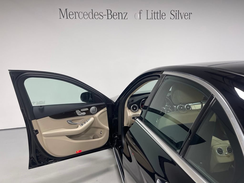 Used 2019 Mercedes-Benz C 300 4MATIC Sedan image 17