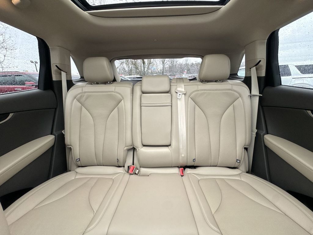 Used 2023 Lincoln Nautilus Reserve w/ Equipment Group 201A image 23