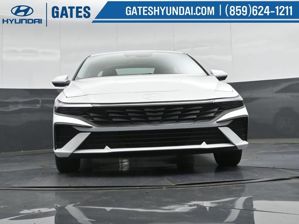 New 2026 Hyundai Elantra SE FWD image 37