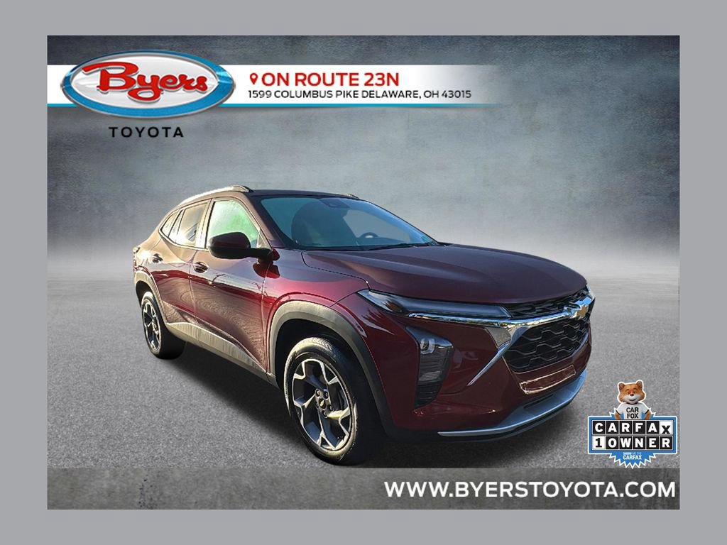 Used 2025 Chevrolet Trax LT