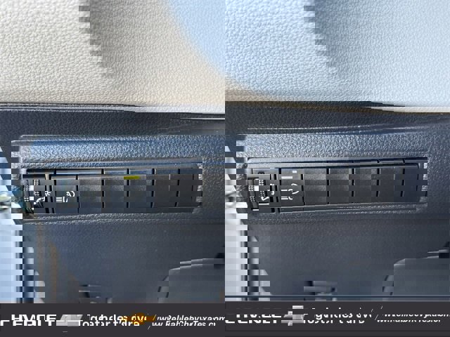 Used 2022 Toyota Corolla LE image 21