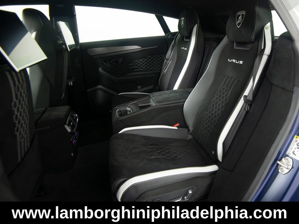Used 2023 Lamborghini Urus Performante AWD/4WD image 44