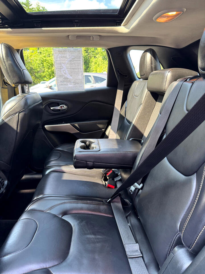 Used 2018 Jeep Cherokee Limited w/ High Altitude Package image 20