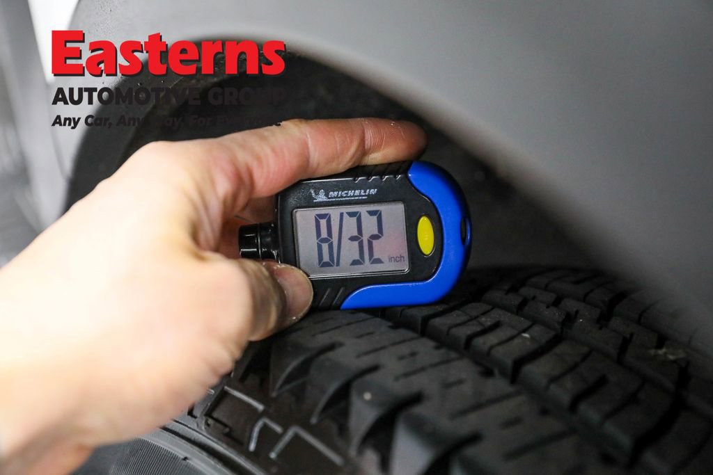 Used 2021 Mercedes-Benz GLC 300 4MATIC w/ Driver Assistance Package image 26