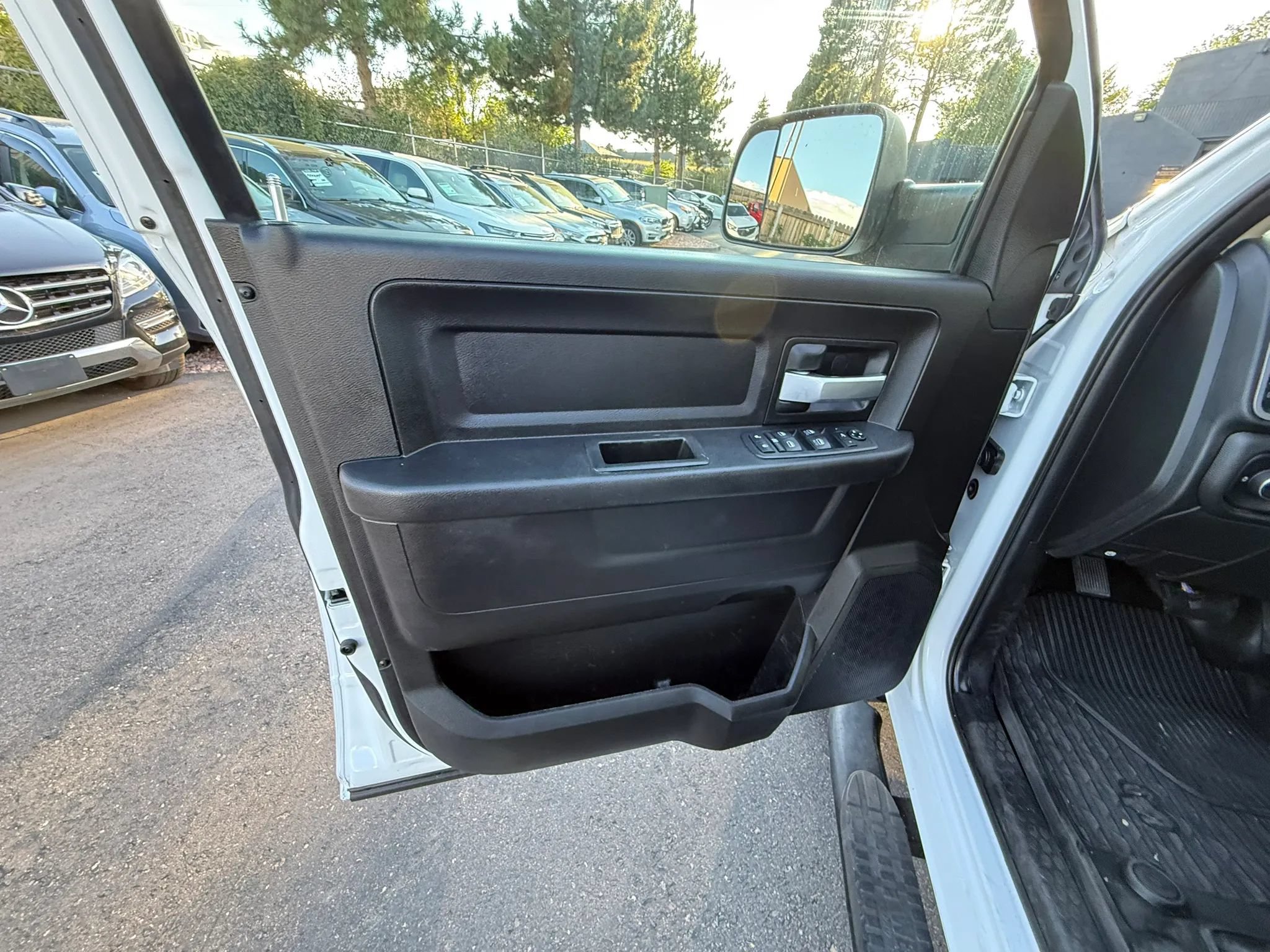 Used 2019 RAM 2500 Tradesman w/ Safety Group AWD/4WD image 31