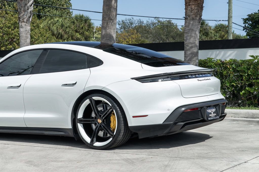 Used 2021 Porsche Taycan Turbo S image 5